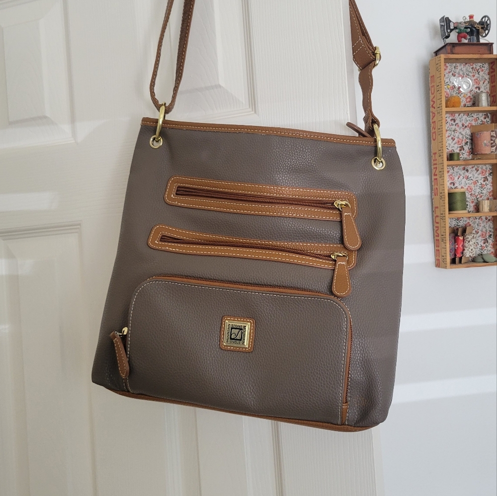 Leather Stone Mountain Purse